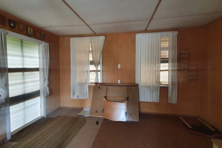 Photo of property in 30 Wikitoria Road, Putiki, Whanganui, 4501