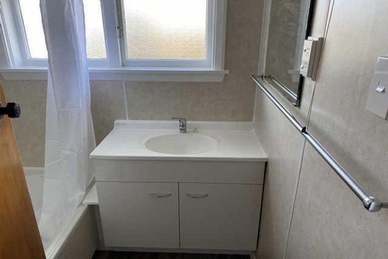 Photo of property in 1 Dix Street, Wigram, Christchurch, 8042