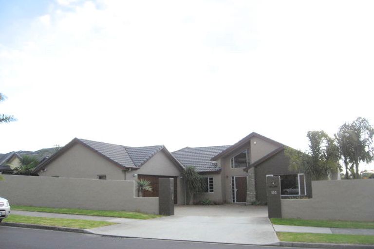 Photo of property in 132 Charles Prevost Drive, The Gardens, Auckland, 2105