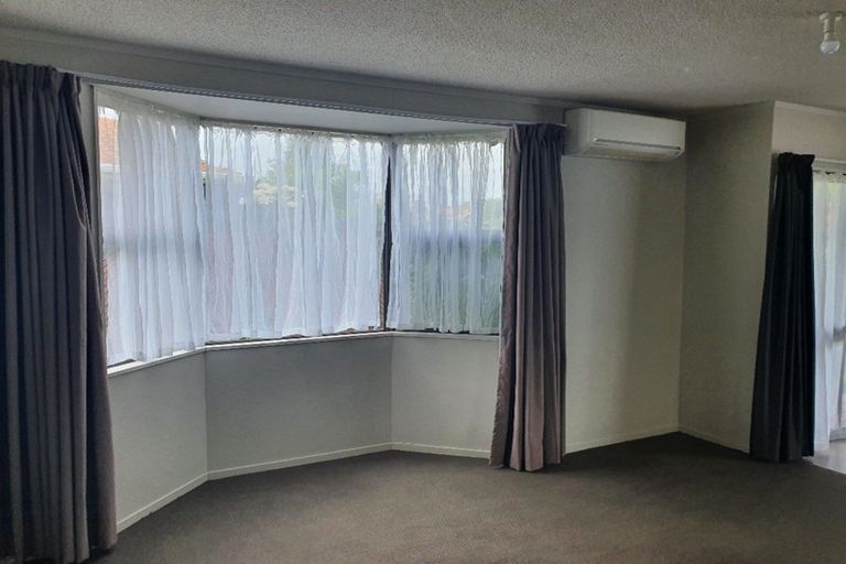 Photo of property in 8 Hukanui Road, Fairfield, Hamilton, 3214