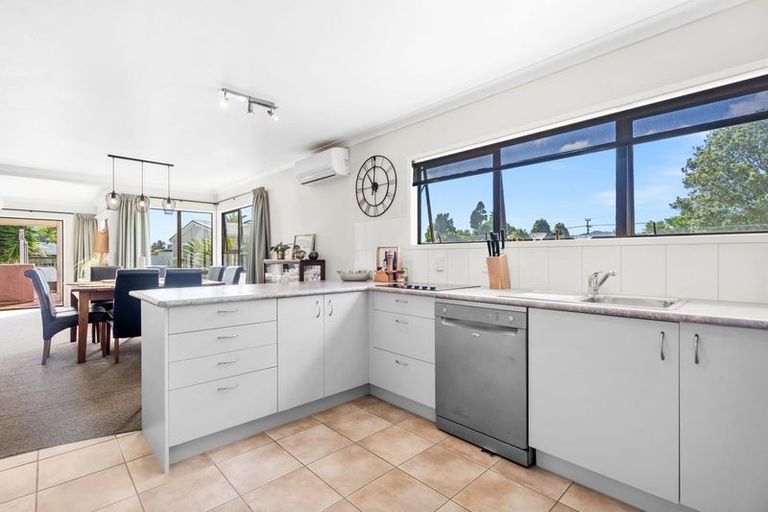 Photo of property in 336 One Tree Point Road, One Tree Point, 0118