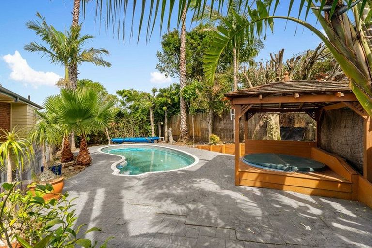 Photo of property in 6 Alicia Road, Somerville, Auckland, 2014