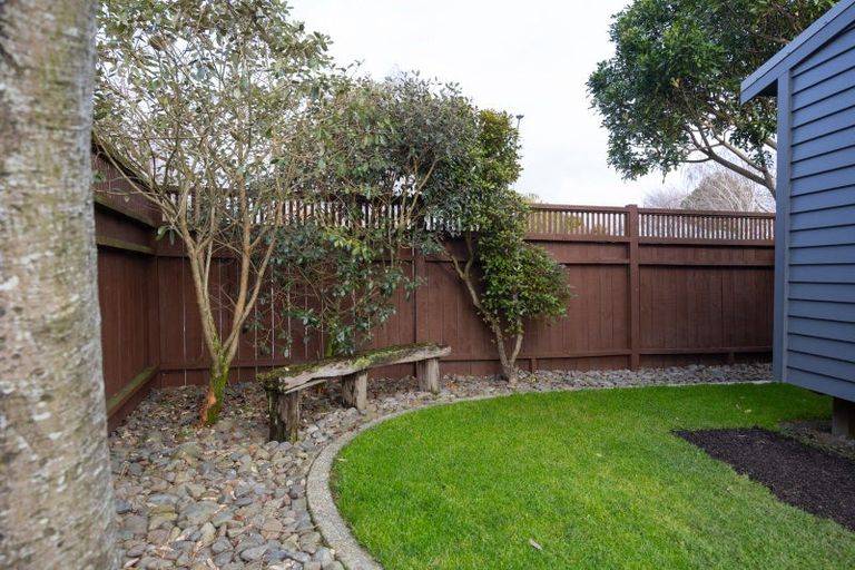 Photo of property in 25 Winston Avenue, Hokowhitu, Palmerston North, 4410