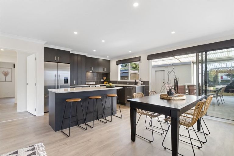 Photo of property in 411 Devonport Road, Tauranga South, Tauranga, 3112