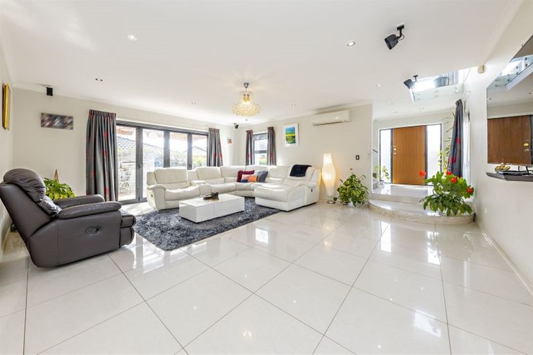 Photo of property in 43 Mckittrick Avenue, Flat Bush, Auckland, 2019