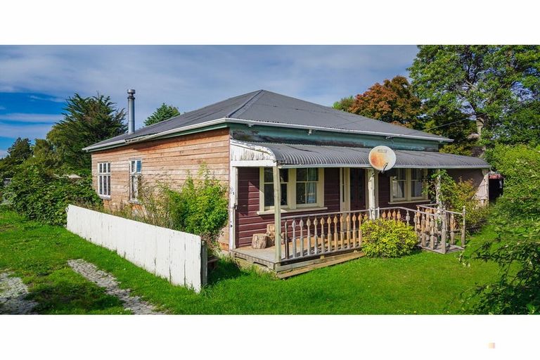 Photo of property in 7 Holmes Street, Waimate, 7924
