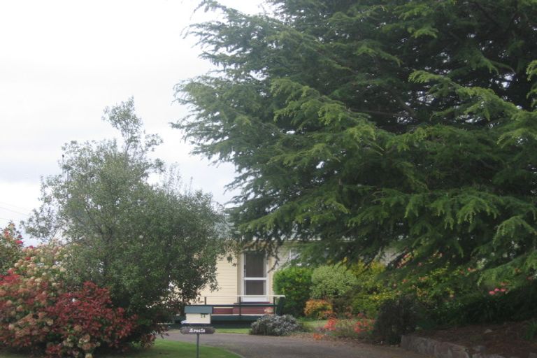 Photo of property in 14 Frederick Street, Two Mile Bay, Taupo, 3330