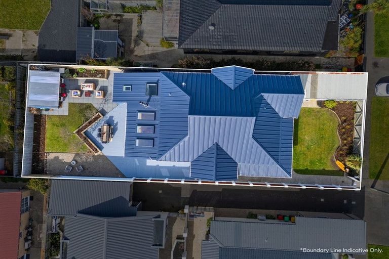 Photo of property in 127 Hargest Crescent, Saint Clair, Dunedin, 9012