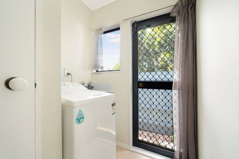 Photo of property in 1/23 Mickle Street, Te Atatu South, Auckland, 0610