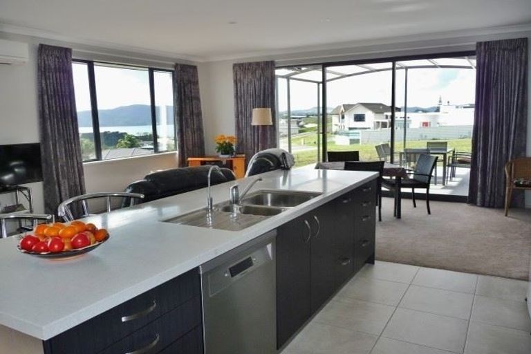 Photo of property in 31 Eagles Way, Cable Bay, 0420
