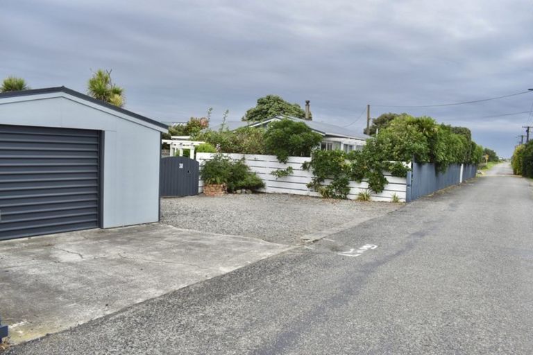 Photo of property in 30 Kapiti Lane, Otaki Beach, Otaki, 5512