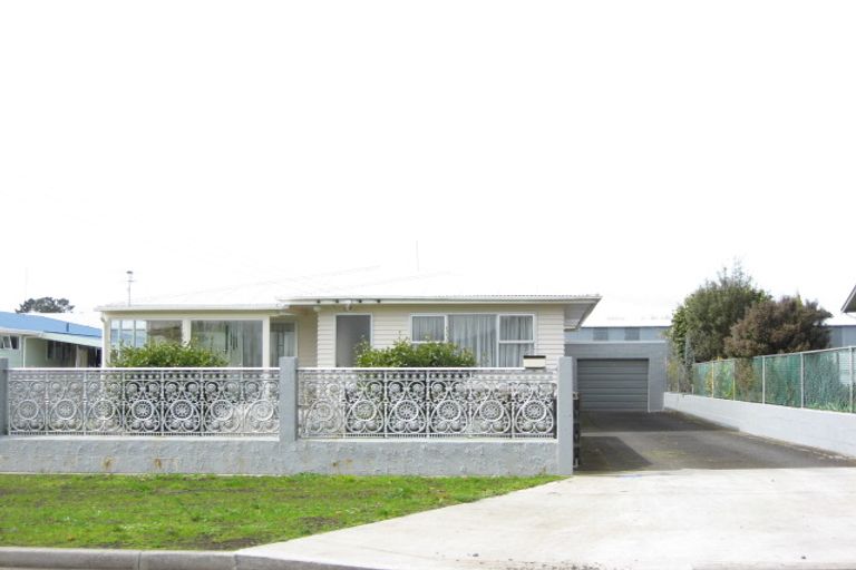 Photo of property in 11 Standish Street, Inglewood, 4330