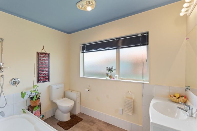 Photo of property in 174 Bath Street, Levin, 5510