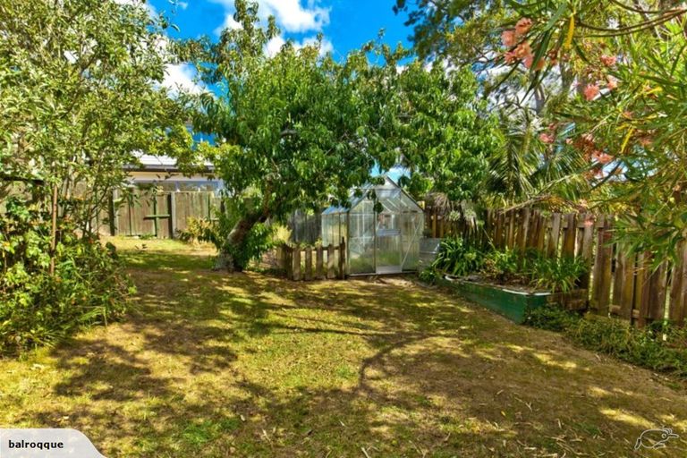 Photo of property in 2/38 Glenvar Road, Torbay, Auckland, 0630