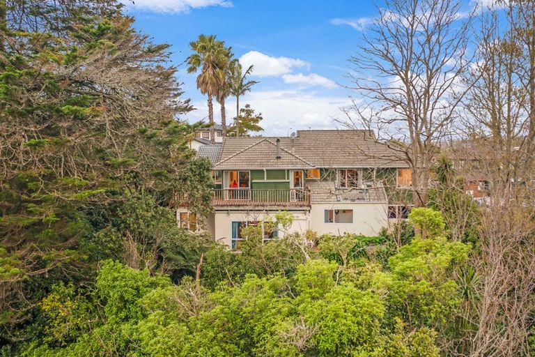 Photo of property in 23 Pinewood Grove, Botany Downs, Auckland, 2010