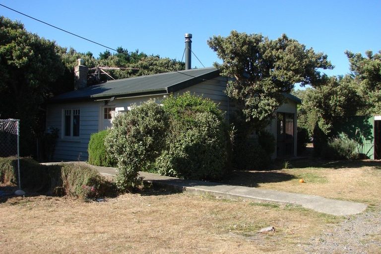 Photo of property in 81 Oki Street, Oreti Beach, Invercargill, 9879