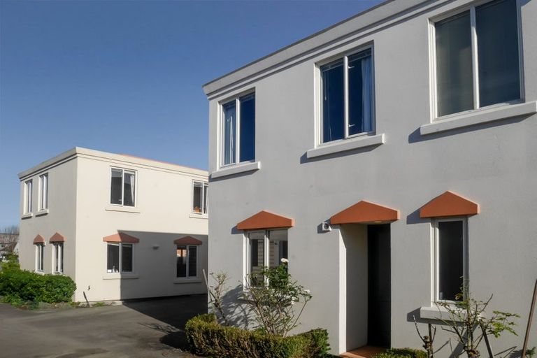 Photo of property in 66b Peverel Street, Riccarton, Christchurch, 8041