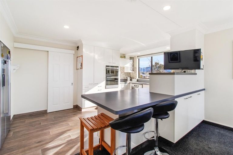 Photo of property in 6 Exeter Street, Waimate, 7924