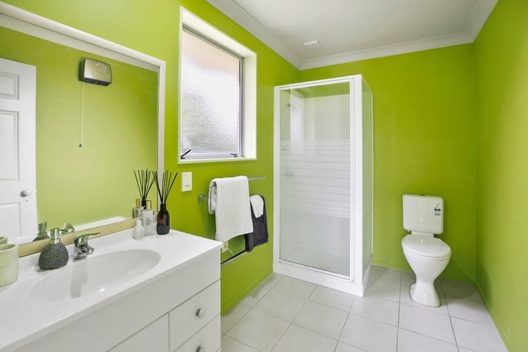 Photo of property in 6 Spinnaker Drive, Flagstaff, Hamilton, 3210