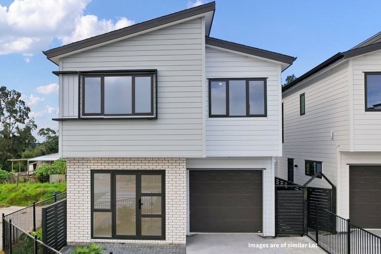 Photo of property in 31 Whiteywood Street, Westgate, Auckland, 0814