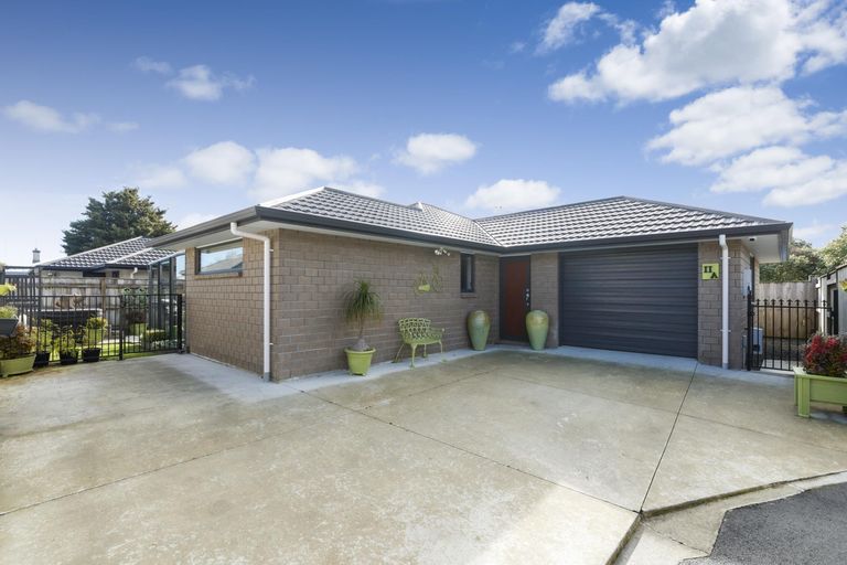 Photo of property in 11a Ward Street, Palmerston North, 4410