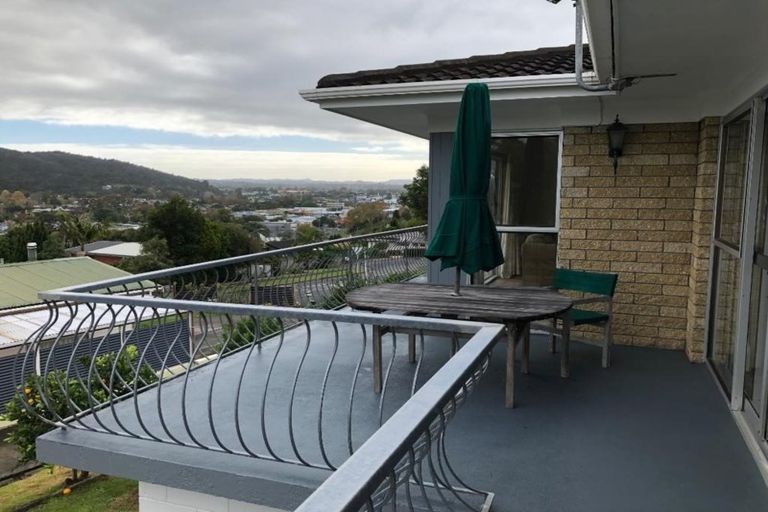 Photo of property in 12 Mountain Road, Morningside, Whangarei, 0110