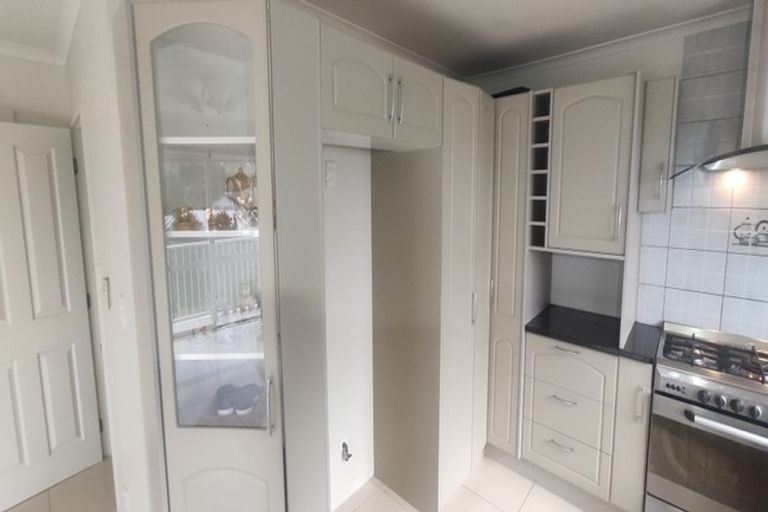 Photo of property in 48 Monte Cassino Place, Birkdale, Auckland, 0626