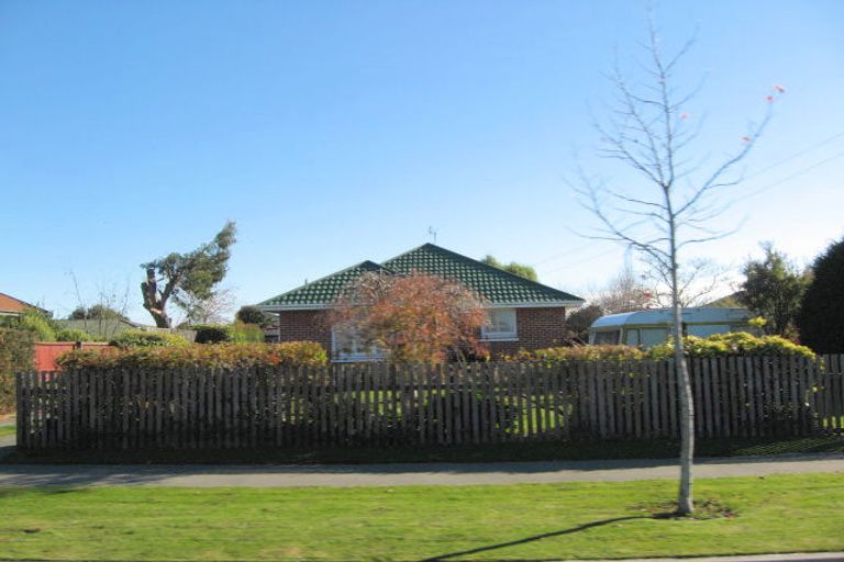 Photo of property in 21 Tyrone Street, Belfast, Christchurch, 8051