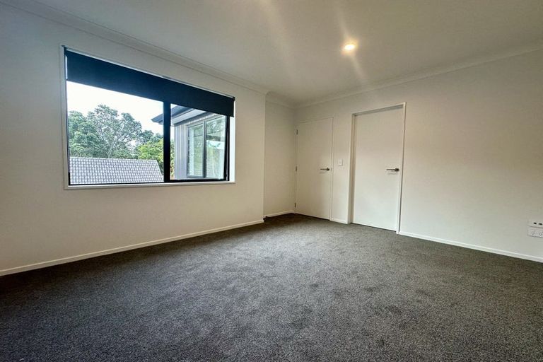 Photo of property in 6a Jern Place, Eastern Beach, Auckland, 2012