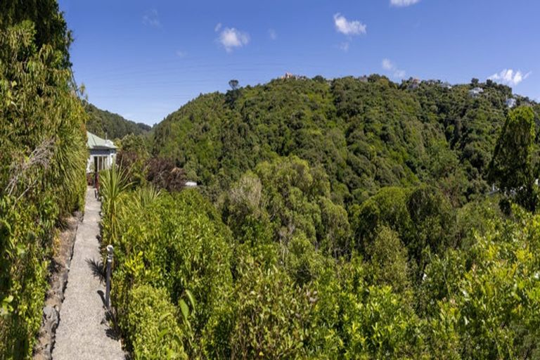 Photo of property in 34 Moana Road, Kelburn, Wellington, 6012