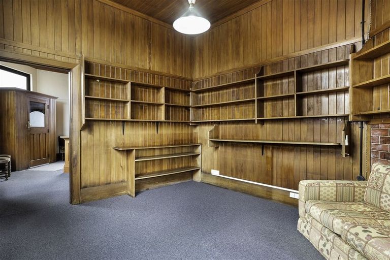 Photo of property in 24 Jellicoe Street, Martinborough, 5711