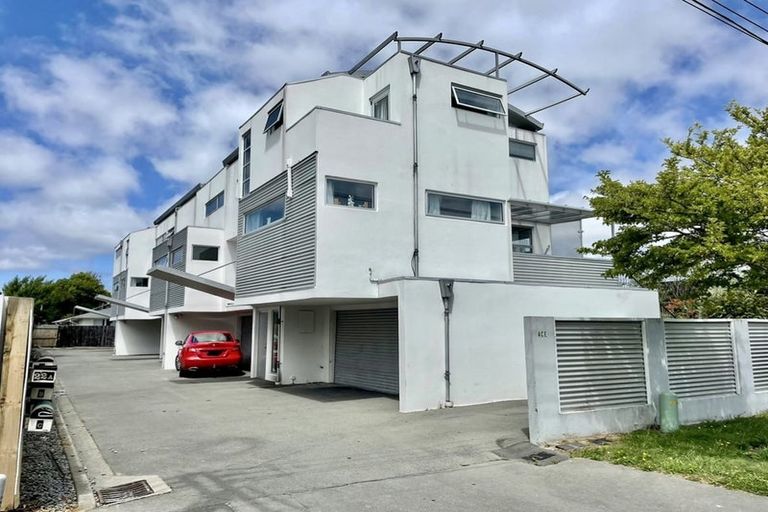 Photo of property in 2/22 Heywood Terrace, Richmond, Christchurch, 8013