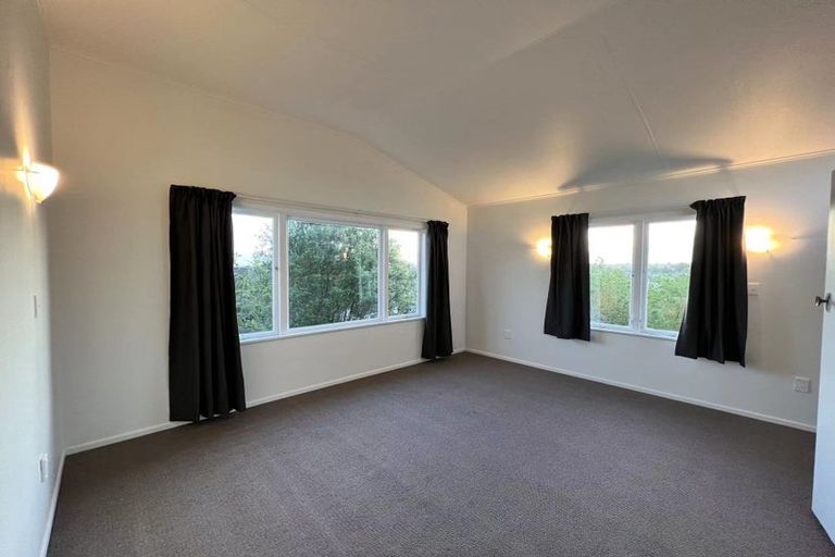 Photo of property in 16 Richards Avenue, Forrest Hill, Auckland, 0620
