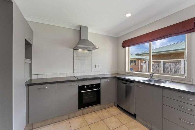 Photo of property in 24b Reeve Street, Levin, 5510