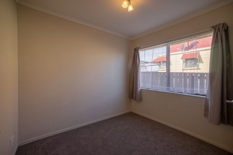 Photo of property in 1/253 Saint Aubyn Street, New Plymouth, 4310