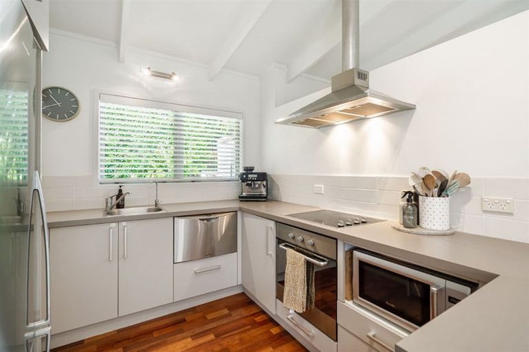 Photo of property in 1/52 Norwood Road, Bayswater, Auckland, 0622