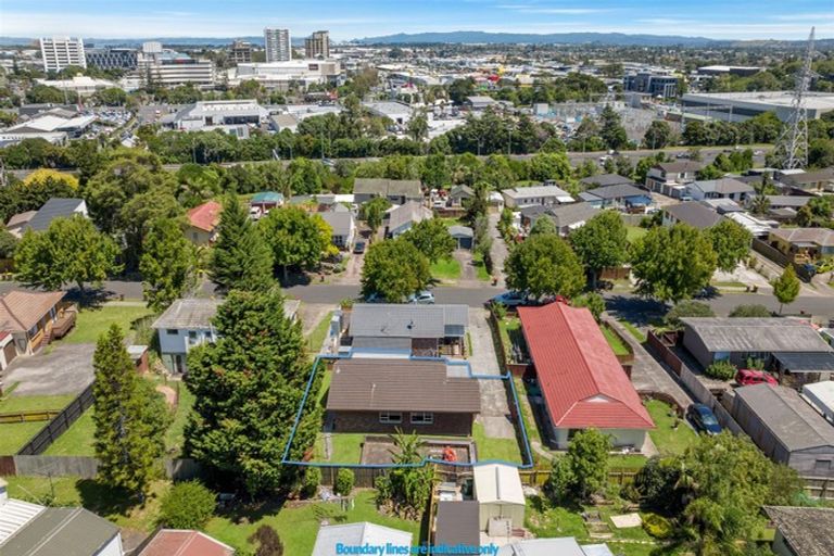 Photo of property in 37a Sikkim Crescent, Clover Park, Auckland, 2019