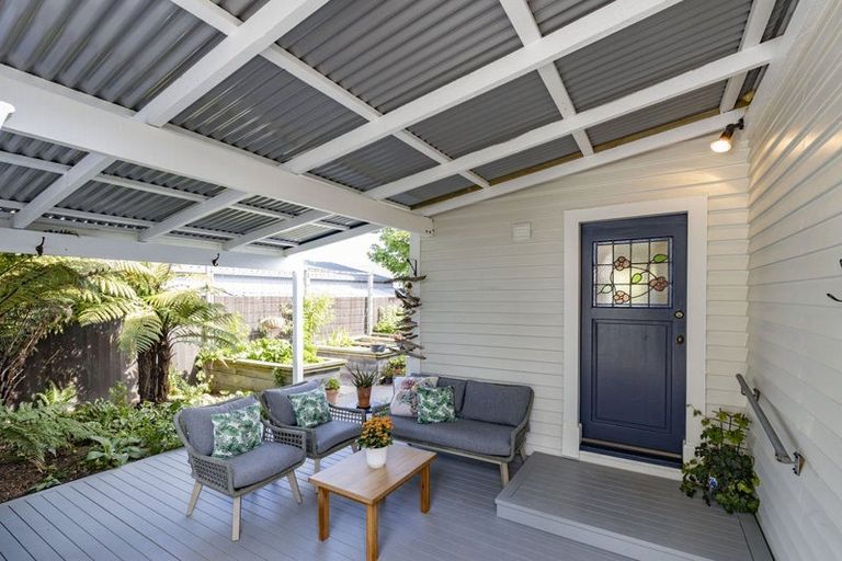 Photo of property in 83 Lonsdale Street, New Brighton, Christchurch, 8083