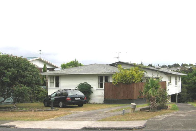 Photo of property in 20 Wylie Avenue, Sunnynook, Auckland, 0620