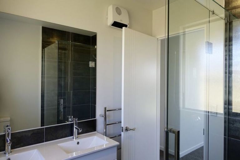 Photo of property in 71 Whincops Road, Halswell, Christchurch, 8025