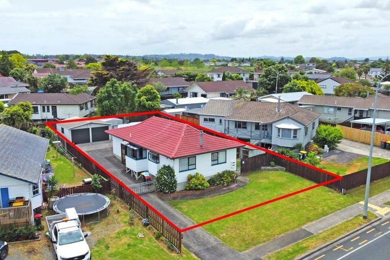 Photo of property in 221 Mahia Road, Wattle Downs, Auckland, 2103