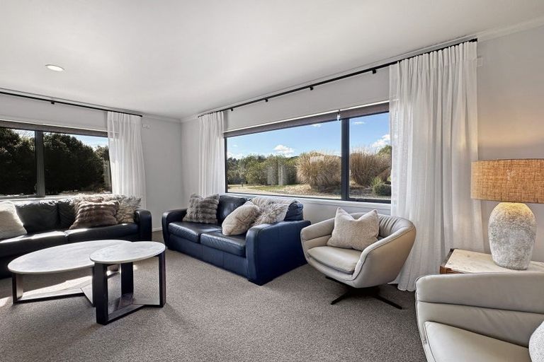 Photo of property in 12 Lacebark Drive, Kinloch, Taupo, 3377