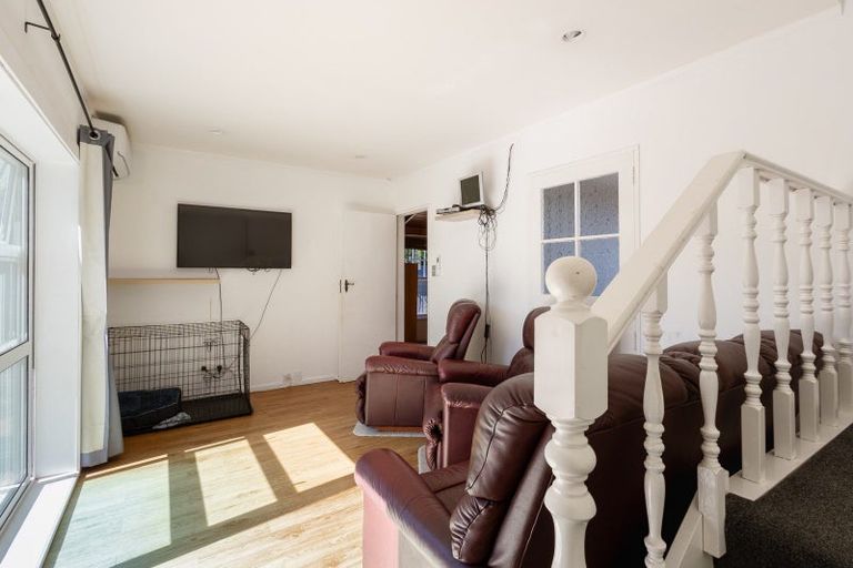 Photo of property in 35 Callender Terrace, Paraparaumu Beach, Paraparaumu, 5032