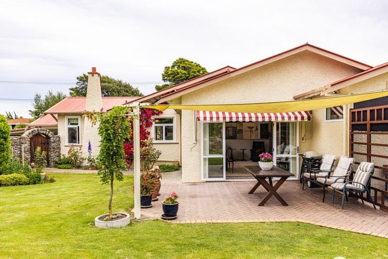 Photo of property in 6 Grey Street, College Estate, Whanganui, 4500