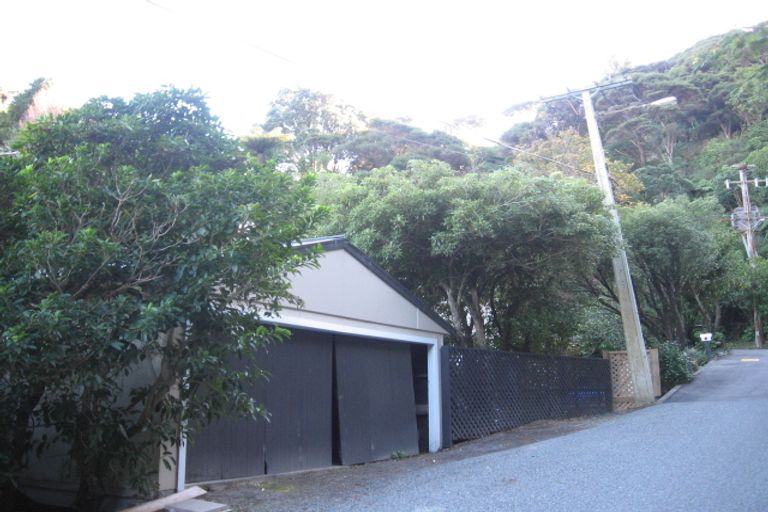 Photo of property in 11 Russo Terrace, Eastbourne, Lower Hutt, 5013