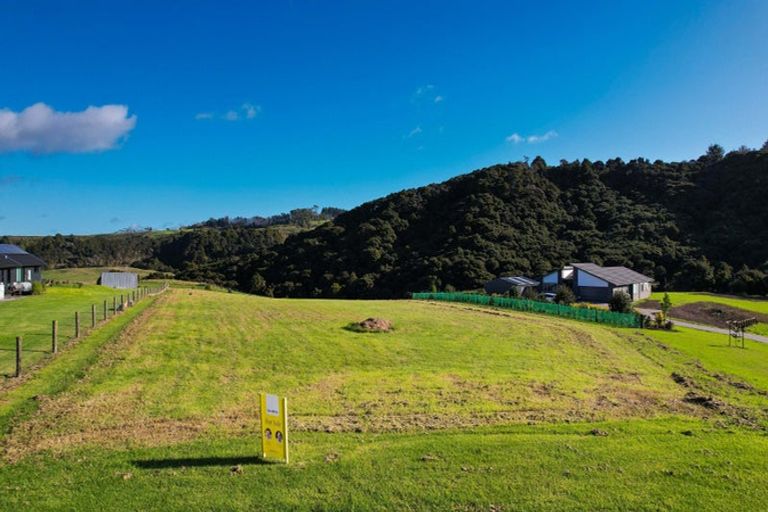 Photo of property in 17 Fernbird Grove, Kerikeri, 0294