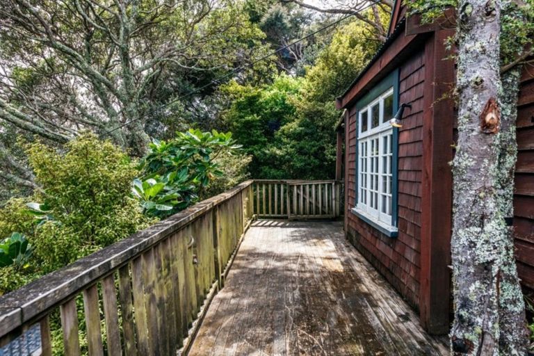 Photo of property in 35 Crescent Road East, Ostend, Waiheke Island, 1081