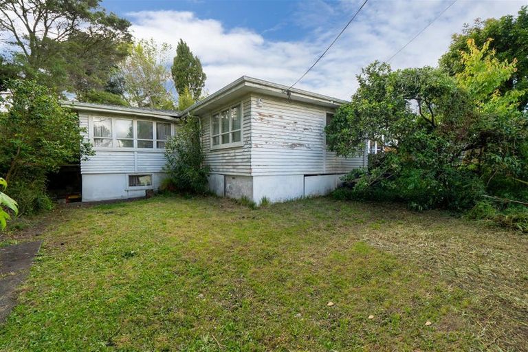 Photo of property in 97 Archibald Road, Kelston, Auckland, 0602