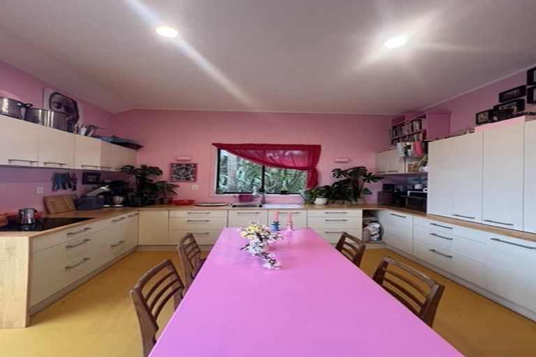 Photo of property in 452 Pahi Road, Pahi, Paparoa, 0571