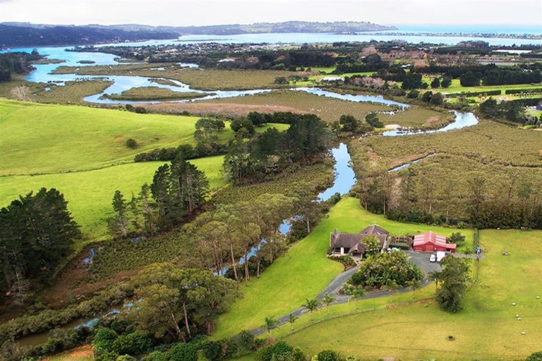 Photo of property in 1085 Leigh Road, Matakana, Warkworth, 0985